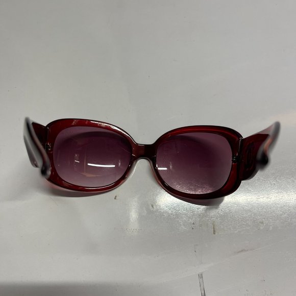 CHANEL Red Tinted CC Logo Sunglasses main image 7